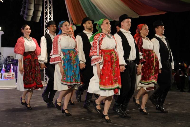 Galeri fotoğrafı 1
