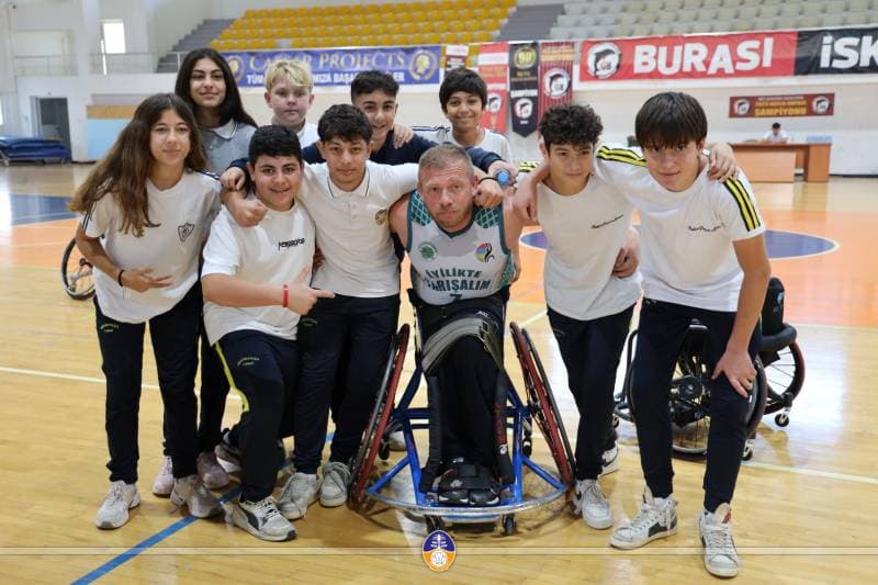 Galeri fotoğrafı 16