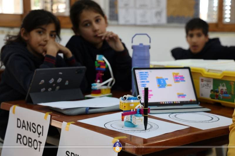 Galeri fotoğrafı 1