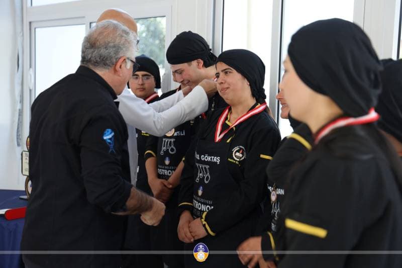 Galeri fotoğrafı 1