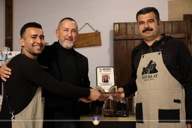 Galeri fotoğrafı 2