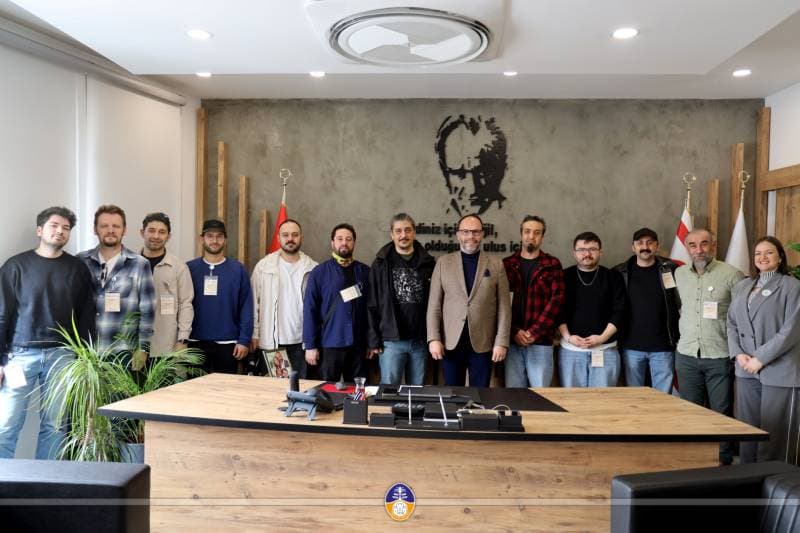 Galeri fotoğrafı 1