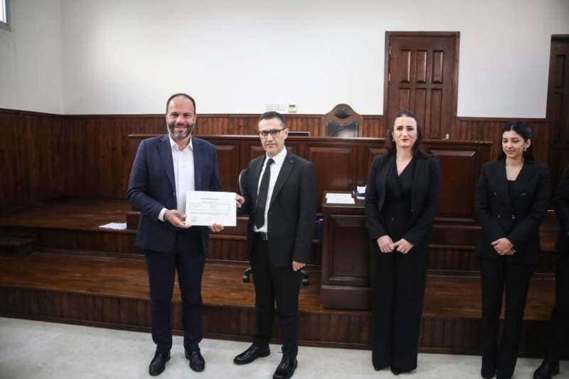 Galeri fotoğrafı 1