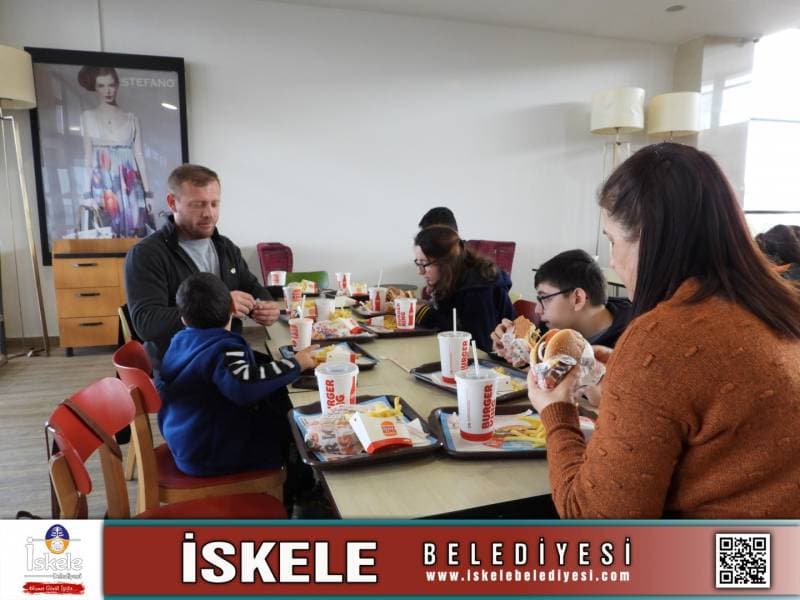 Galeri fotoğrafı 1