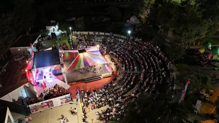 Bir gece Çokça alkış Tek yürek İskele